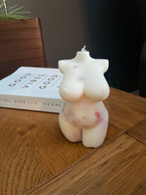 Load image into Gallery viewer, Voluptuous Female body
