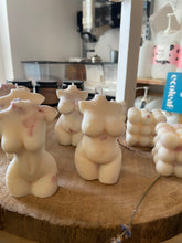 Load image into Gallery viewer, Female torso
