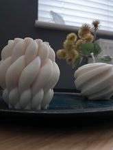 Load image into Gallery viewer, Chunky Braid soy wax candle
